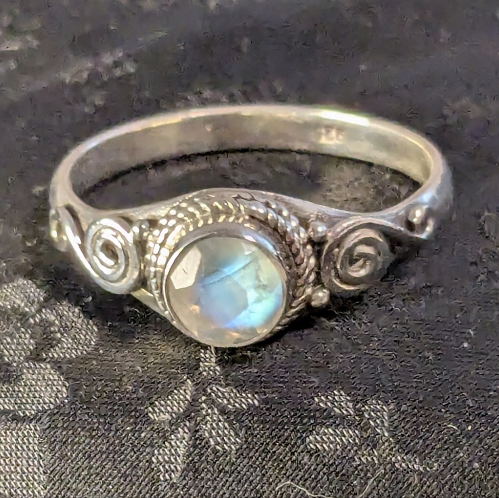 New Amazing Artisan Genuine Rainbow Moonstone Sterling Silver 925 Ring Size 9.5